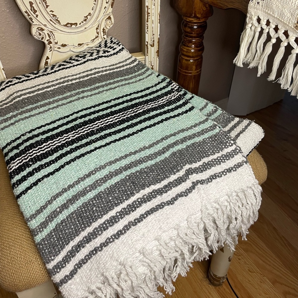 New Mexican Falsa Blanket